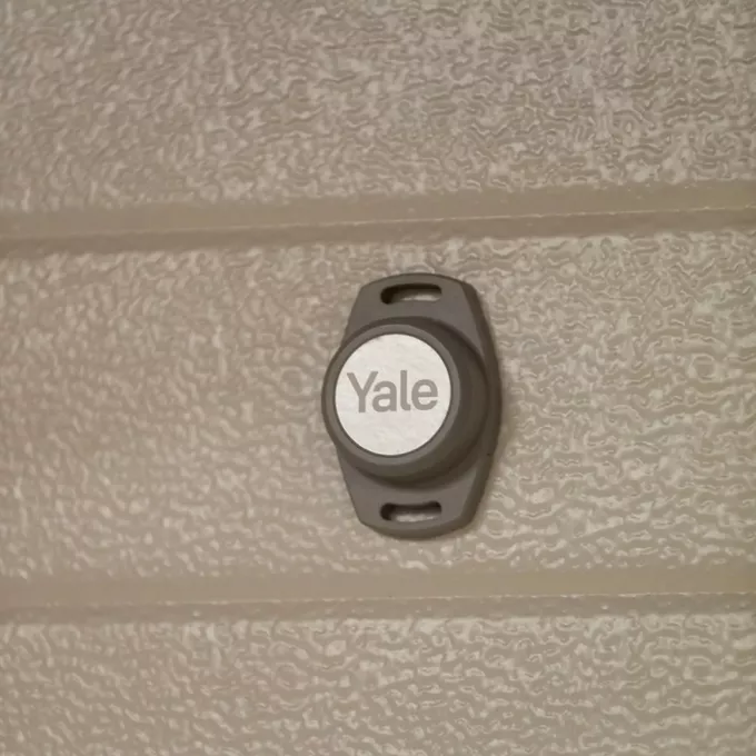 YALE HOME Czujnik pozycji Door Position Sensor dla drzwi garażowych